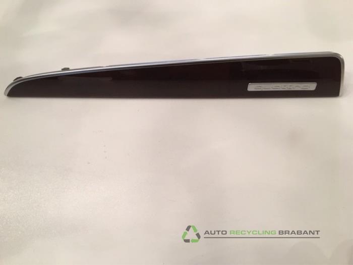 Sierstrip van een Audi Q5, Auto-onderdelen, Carrosserie, Gebruikt, 3 maanden garantie