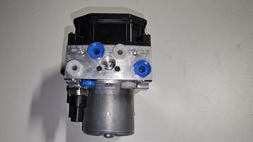 ABS pomp  BMW 5 / 7 / Z8 series E38 E39 E52 34516769536 6769 beschikbaar voor biedingen