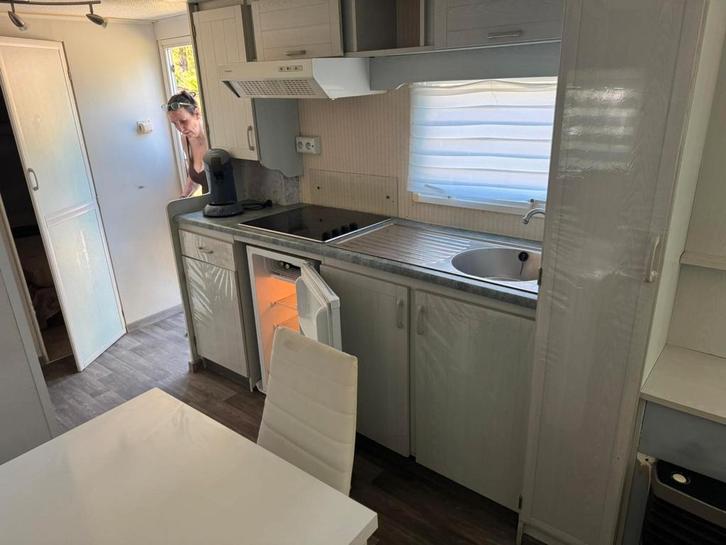 Loué caravane avec domicile, Caravanes & Camping, Caravanes, Particulier, Douche, Enlèvement