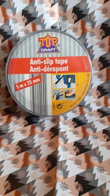 rouleau neuf anti derapant pour escalier 5 metres x 2,5 cm  beschikbaar voor biedingen