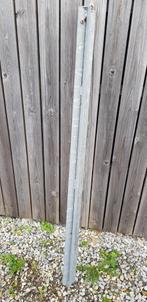 Piquet de terre, Enlèvement, Comme neuf