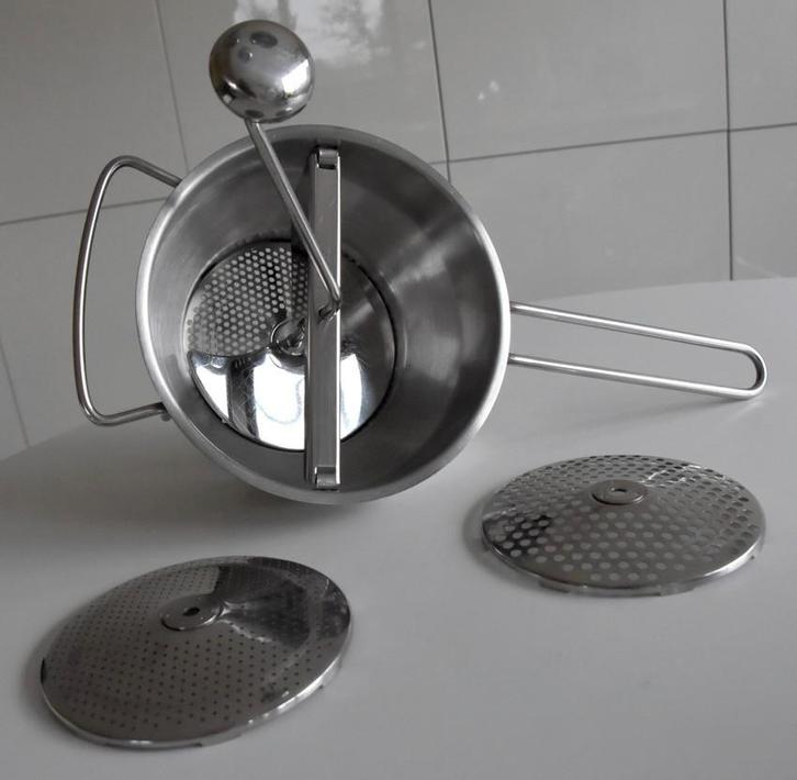 Passe-vite Silit, Maison & Meubles, Cuisine | Ustensiles de cuisine, Comme neuf, Enlèvement ou Envoi