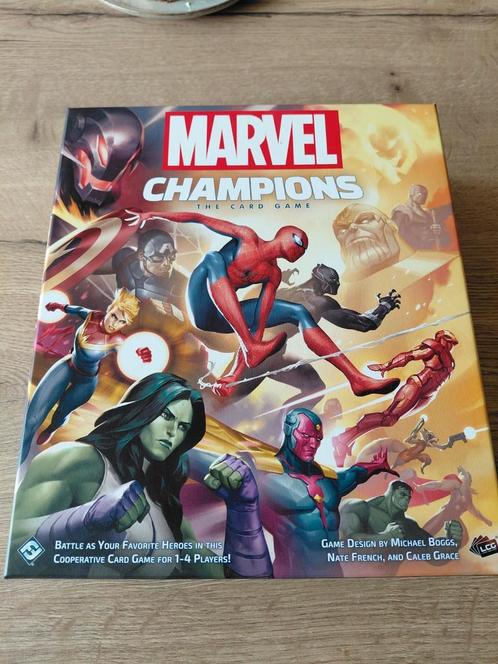 Marvel Champions te koop, Hobby en Vrije tijd, Gezelschapsspellen | Bordspellen, Zo goed als nieuw, Een of twee spelers, Drie of vier spelers