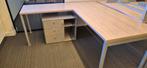 Hoekbureau gemaakt van zeer stevig materiaal, Huis en Inrichting, Ophalen, Zo goed als nieuw, Bureau