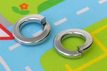 Veerring M10 - Staal - 25 stuks beschikbaar voor biedingen