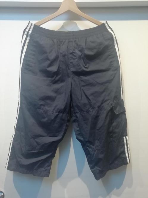 Bermuda Adidas Bleu Marine Taille M, Vêtements | Hommes, Pantalons, Porté, Bleu, Enlèvement ou Envoi