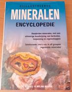 Geïllustreerde mineralen encyclopedie, Boeken, Ophalen of Verzenden, Zo goed als nieuw