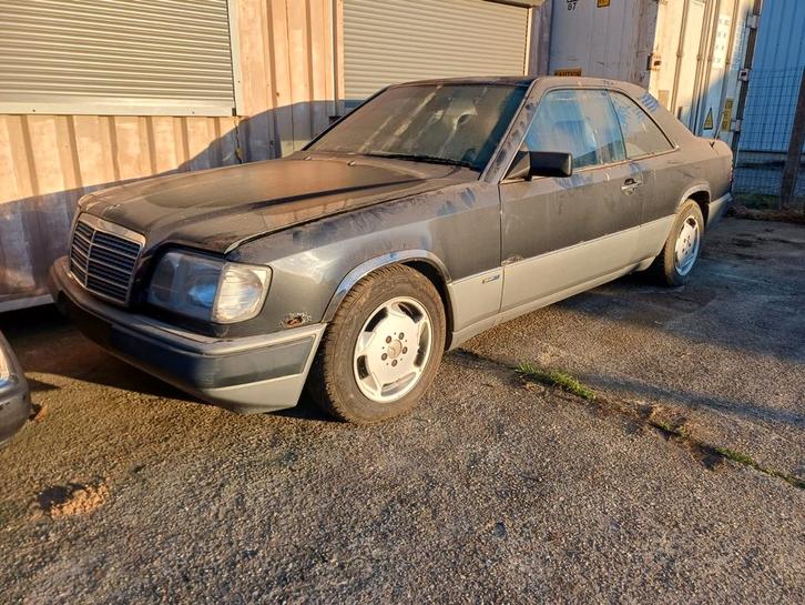 Mercedes 230ce automaat oldtimer, Auto's, Mercedes-Benz, Bedrijf, Centrale vergrendeling, Open dak, Benzine, Automaat, Blauw, Blauw