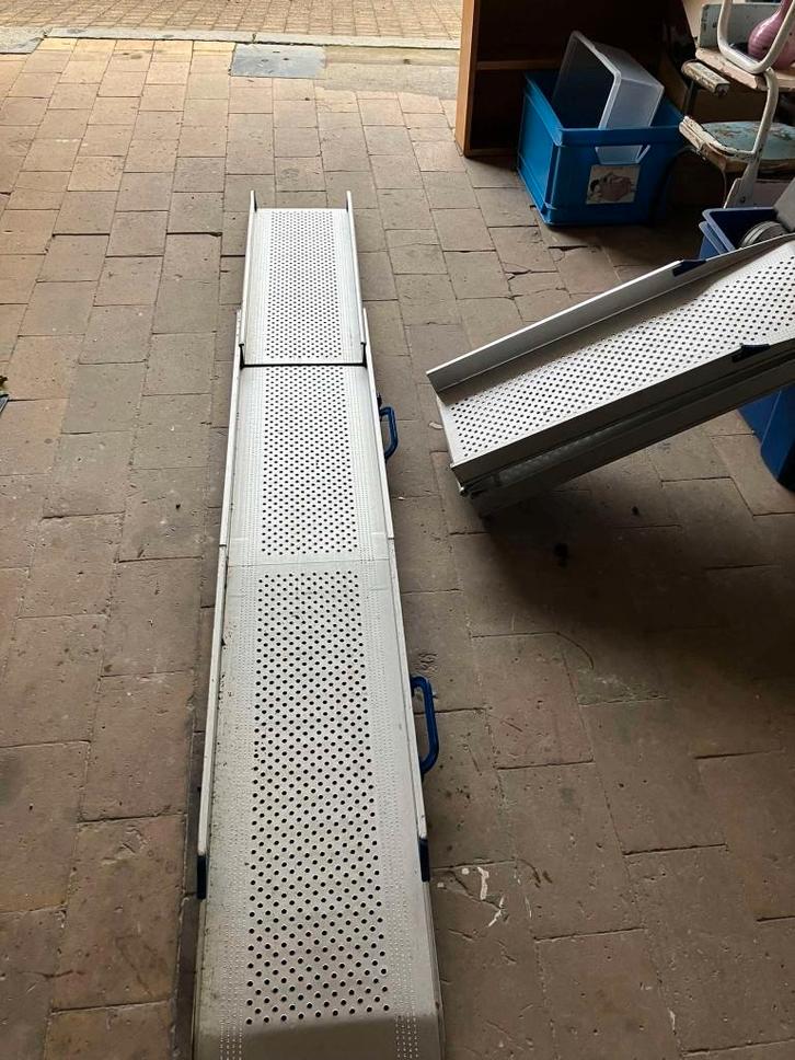 Rampes de chargement télescopiques  Perfolight Etat neuf !, Autos : Divers, Outils de voiture, Enlèvement