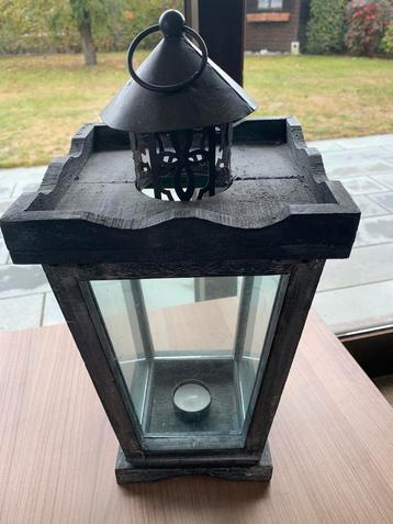 Vintage mooie buitenlantaarn beschikbaar voor biedingen
