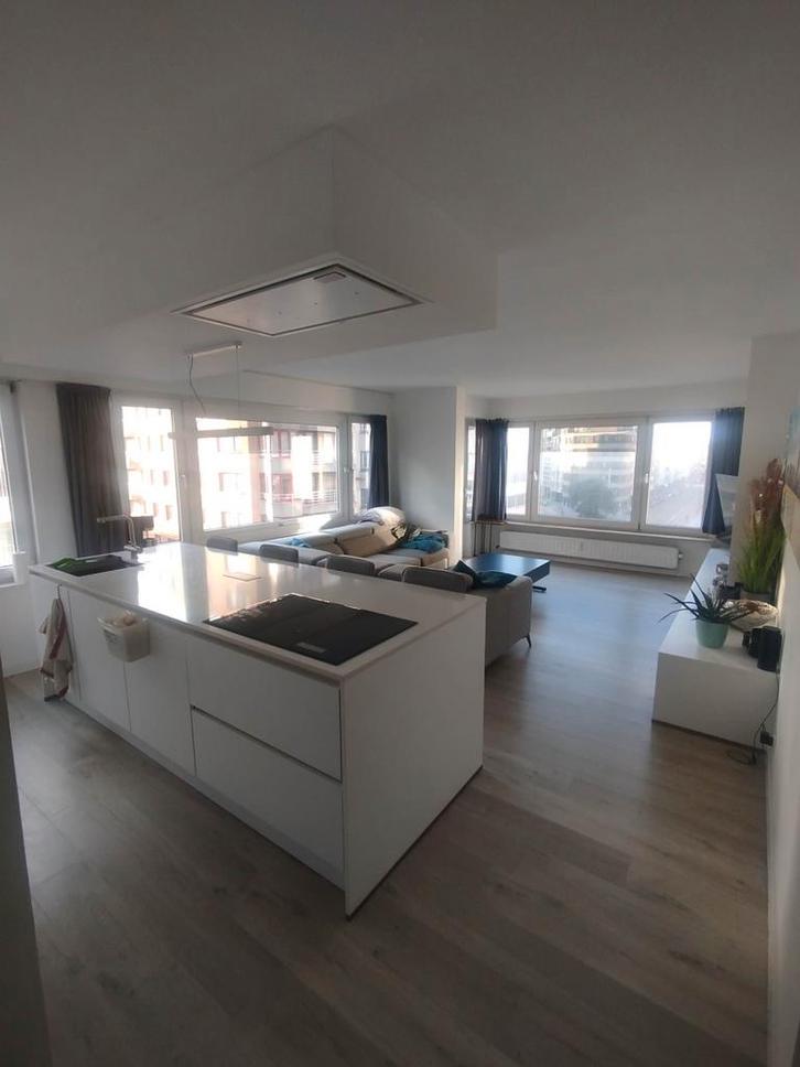 Recent gerenoveerd hoek appartement te koop Oostende, Immo, Maisons à vendre, Province de Flandre-Occidentale, Appartement, Ventes sans courtier