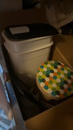 Doos met allerlei kattenspullen, Ophalen, Gebruikt