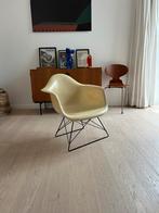 Schitterende vintage Eames fauteuil – fibreglass – H. Miller, Huis en Inrichting, Ophalen of Verzenden