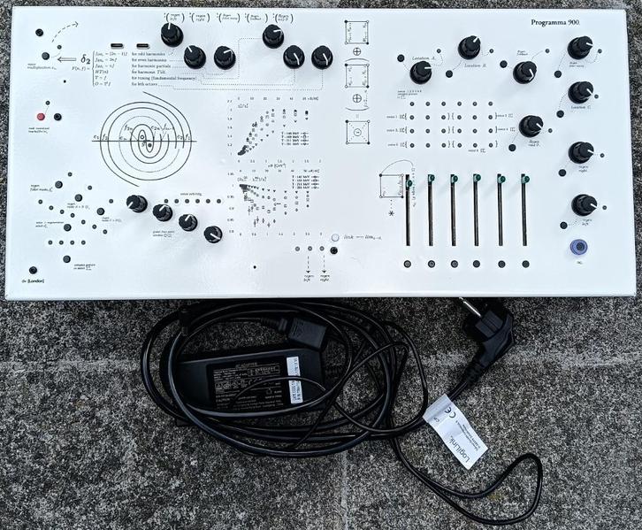 Destiny Plus Programma 900 desktop synthesizer., Muziek en Instrumenten, Synthesizers, Nieuw, Overige aantallen, Overige merken