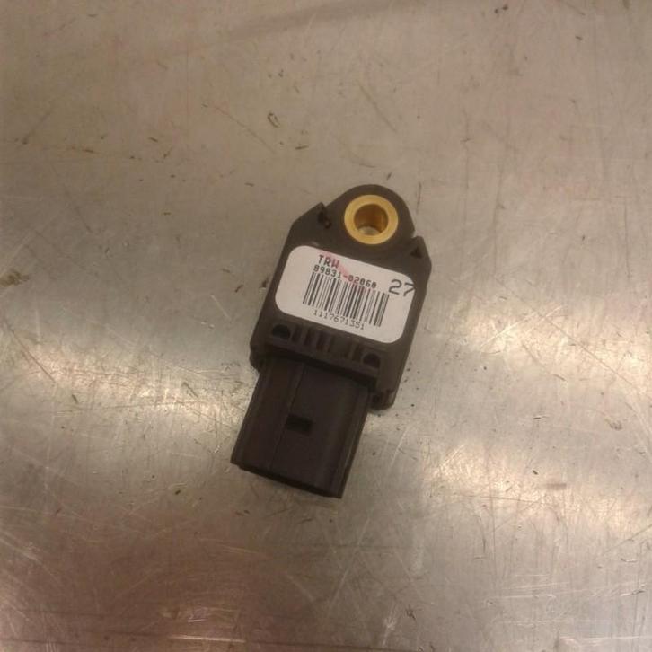 AIRBAG SENSOR Toyota Corolla (E15) (|8983102060|), Auto-onderdelen, Overige Auto-onderdelen, Toyota, Gebruikt