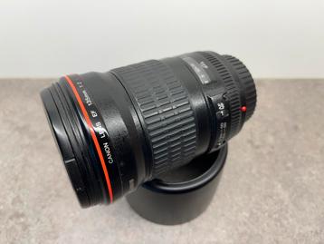 Canon EF 135mm F/2.0 L USM (NIEUWSTAAT!) beschikbaar voor biedingen