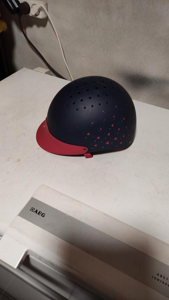 Fouganza paardrij cap voor kind, Dieren en Toebehoren, Paardrijkleding, Gebruikt, Kinderen, Cap, Ophalen of Verzenden