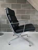 Vitra eames softpad lounge chair ea216 nieuwstaat aluminium, Huis en Inrichting, Ophalen, Nieuw, Leer, Design