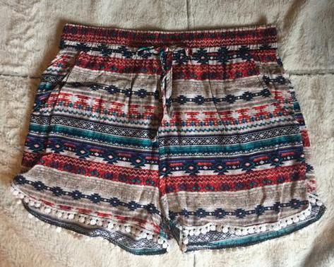 Short imprimé par glisaimmagic, Vêtements | Femmes, Culottes & Pantalons, Comme neuf, Taille 36 (S), Autres couleurs, Courts, Envoi