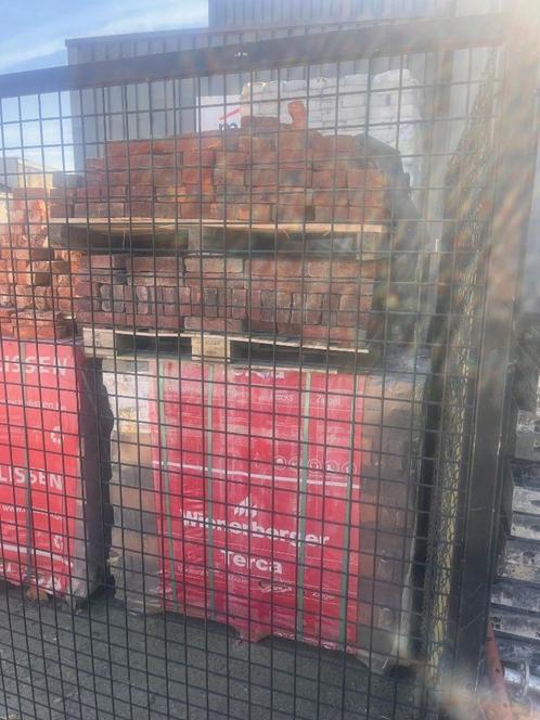 Wienerberger Arces Ruby Rood WF50 - 215x102x50, Doe-het-zelf en Bouw, Metselstenen, Zo goed als nieuw, Bakstenen, Ophalen