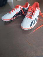 Chaussure de foot Adidas taille 36, Sports & Fitness, Football, Utilisé, Enlèvement ou Envoi, Chaussures