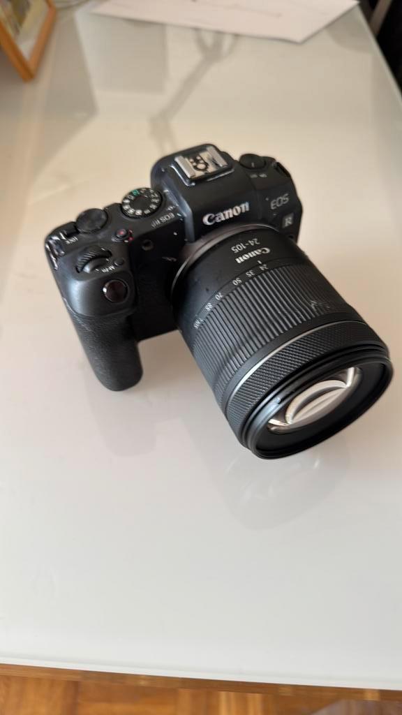 Canon EOS RP met kit zoom lens en gratis adapters, Audio, Tv en Foto, Fotocamera's Digitaal, Gebruikt, Canon, Ophalen of Verzenden