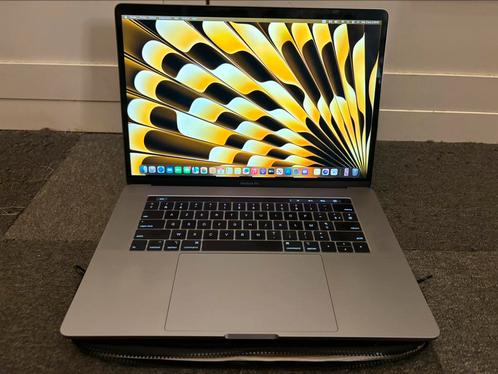 MacBook Pro 15,4-inch aanraakbalk, Computers en Software, Apple Macbooks, Zo goed als nieuw, MacBook