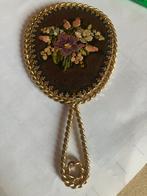 Antiek / vintage geborduurd handtas spiegeltje, Antiek en Kunst, Antiek | Spiegels, Ophalen