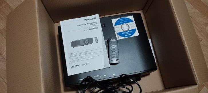 Panasonic 3D (4 x) Brillen + Beamer(Projector) 3D Full HD, TV, Hi-fi & Vidéo, Projecteurs vidéo, Utilisé, Autre technologie, Full HD (1080)