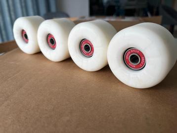 60mm Lil’ EZ Hawgs skateboard wielen disponible aux enchères