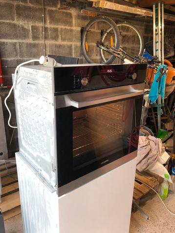 Siemens inbouw oven 60cm met zelfreinigende functie, Elektronische apparatuur, Gebruikt, Hete lucht, Oven met grill, Inbouw