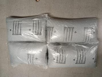 Coussins de jardin en néoprène (pour mobilier extérieur) beschikbaar voor biedingen