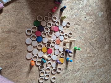 Grapat poppetjes schijven en ringen beschikbaar voor biedingen