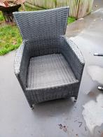 Tafel + 6 zetels ( gratis ), Tuin en Terras, Ophalen