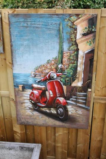 schilderij, metalen frame met reliëf, een VESPA-motorfiets. beschikbaar voor biedingen