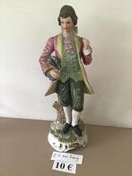 mooi postuurtje in porselein van 24 cm hoog en andere, Ophalen of Verzenden