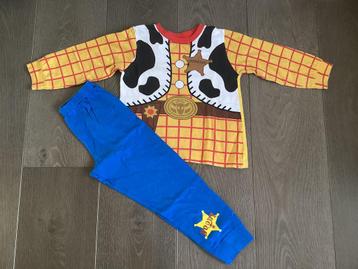 Pyjama Woody pixar 4jaar beschikbaar voor biedingen