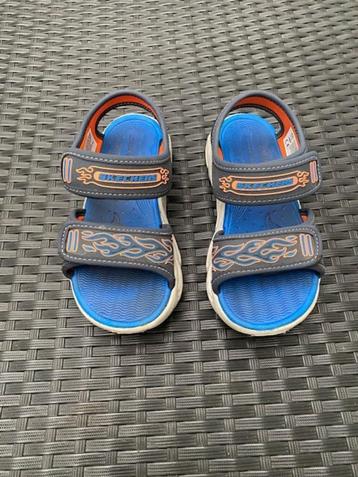 Sandalen Sketchers, 30 beschikbaar voor biedingen