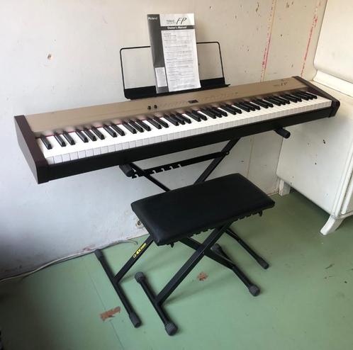 Roland FP3 elektrische piano, Muziek en Instrumenten, Piano's, Gebruikt, Overige typen, Bruin, Digitaal, Ophalen