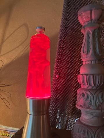 VINTAGE LAVALAMP. JAREN 70. EDWARD CRAVEN WALKER. BROCANTE.