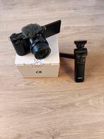 Sony ZV-E10 avec accessoires NOUVEAU, Enlèvement, Comme neuf