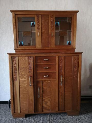 Vintage etalagekast met gekleurd glas-in-lood (kast1) beschikbaar voor biedingen