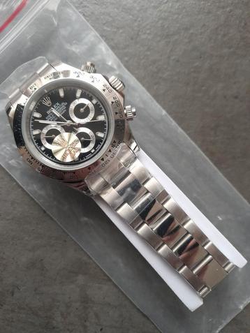 NOUVEAU Rolex DAYTONA disponible aux enchères