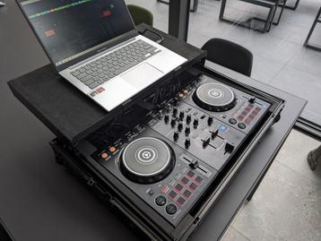 Pioneer DJ controller + LAPTOP + flightcase!  DJ set beschikbaar voor biedingen
