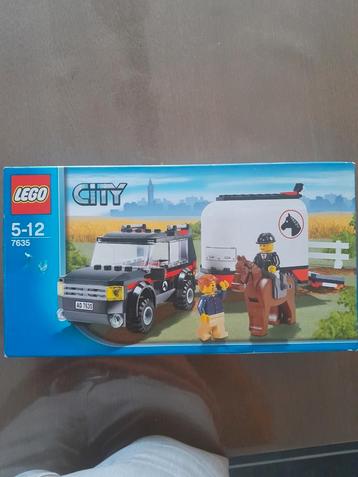 Lego  jeep met paarden trailer  beschikbaar voor biedingen