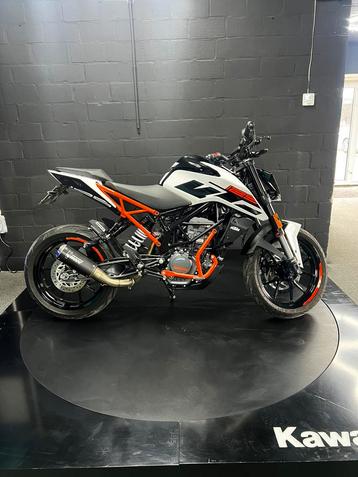 KTM Duke 125 - 2019 13501 km * 1 JAAR GARANTIE