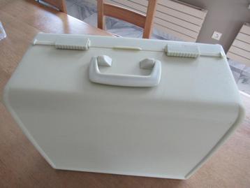 koffer naaimachine-opbergkoffer-universeel-stevig-VINTAGE beschikbaar voor biedingen
