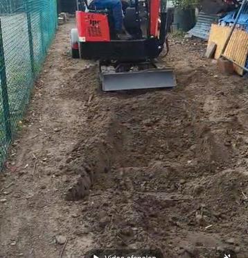 Gratis zwart grond tuin  beschikbaar voor biedingen