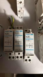 Hager es 220 contactor, Ophalen, Zo goed als nieuw