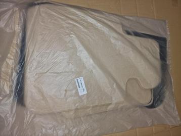 Automatten set 4-delig 51477294044 beige BMW F10 origineel, Auto-onderdelen, Interieur en Bekleding, Ophalen of Verzenden, Nieuw